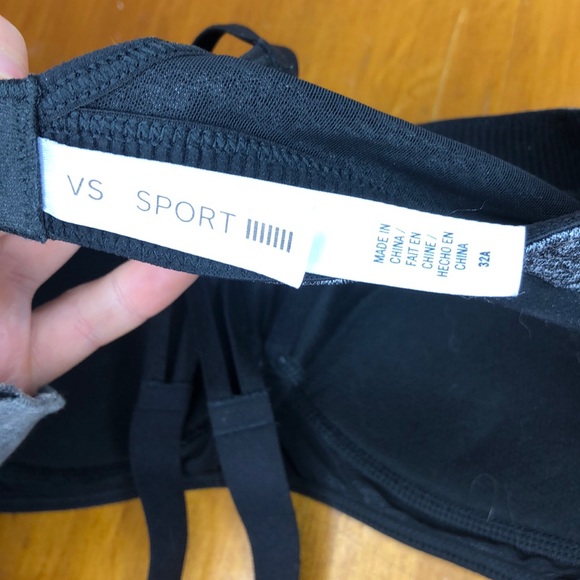 VSX Sport Victoria’s Secret Grey Sports Bra Sz 32A - Picture 5 of 5